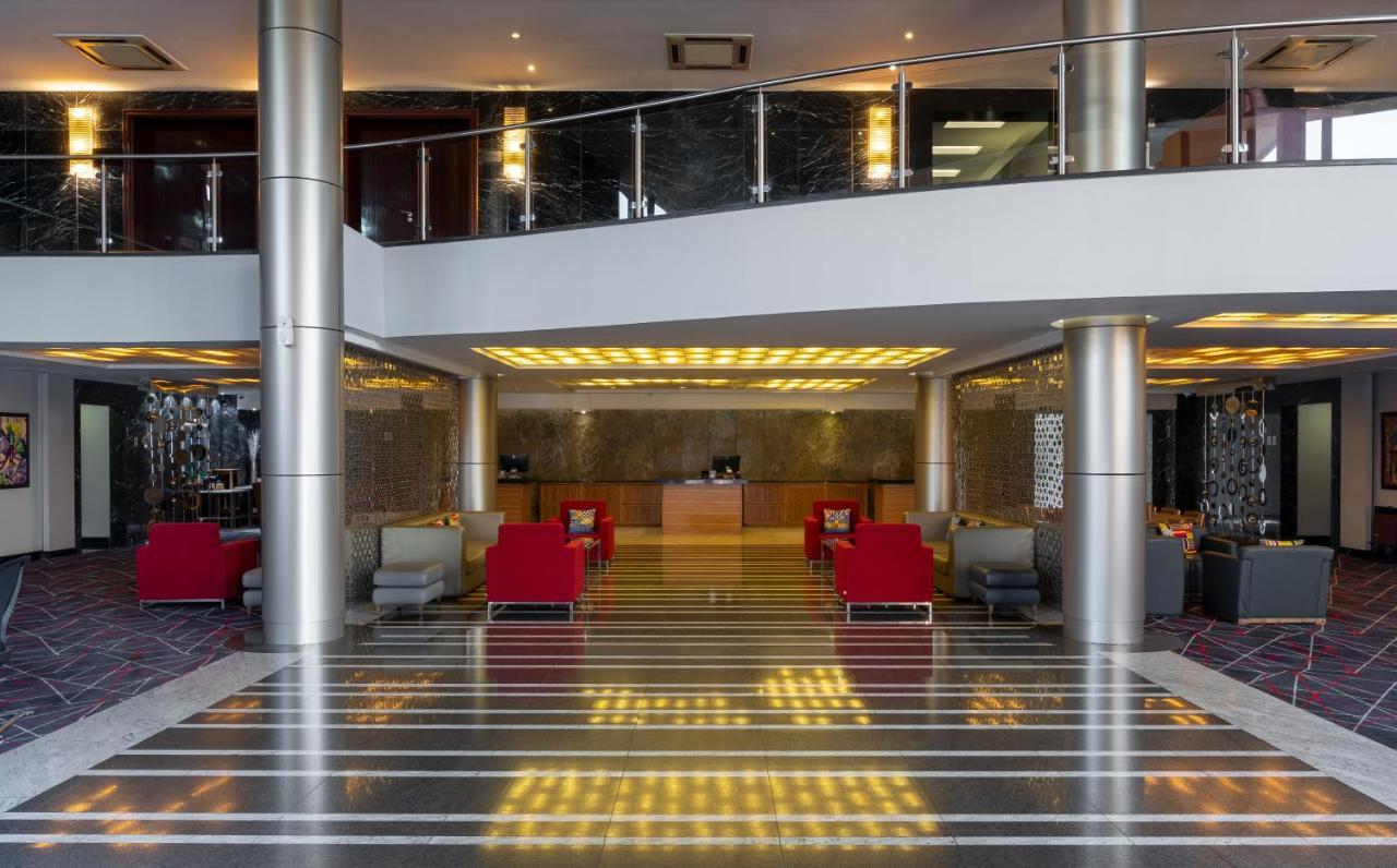 Radisson Blu Hotel Lusaka Eksteriør billede Lobby