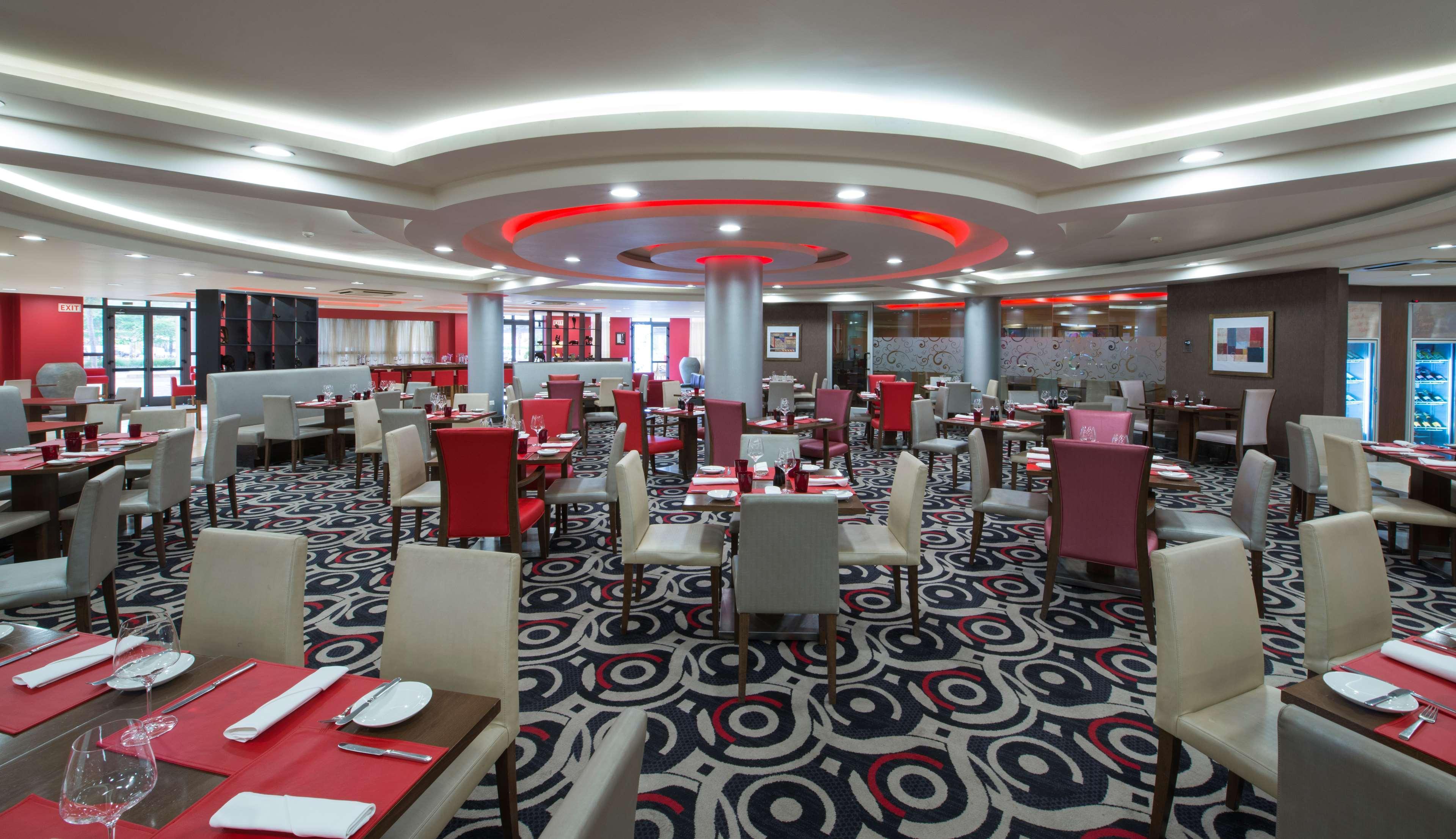 Radisson Blu Hotel Lusaka Eksteriør billede Restaurant