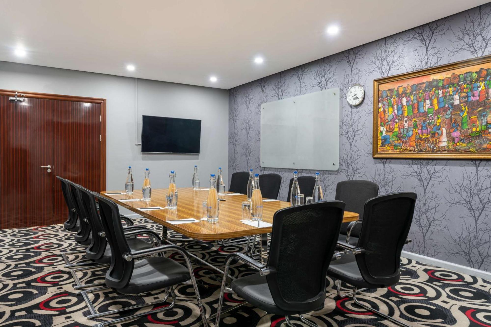 Radisson Blu Hotel Lusaka Eksteriør billede Boardroom at the Radisson Blu Hotel, Victoria Island, Lagos, Nigeria